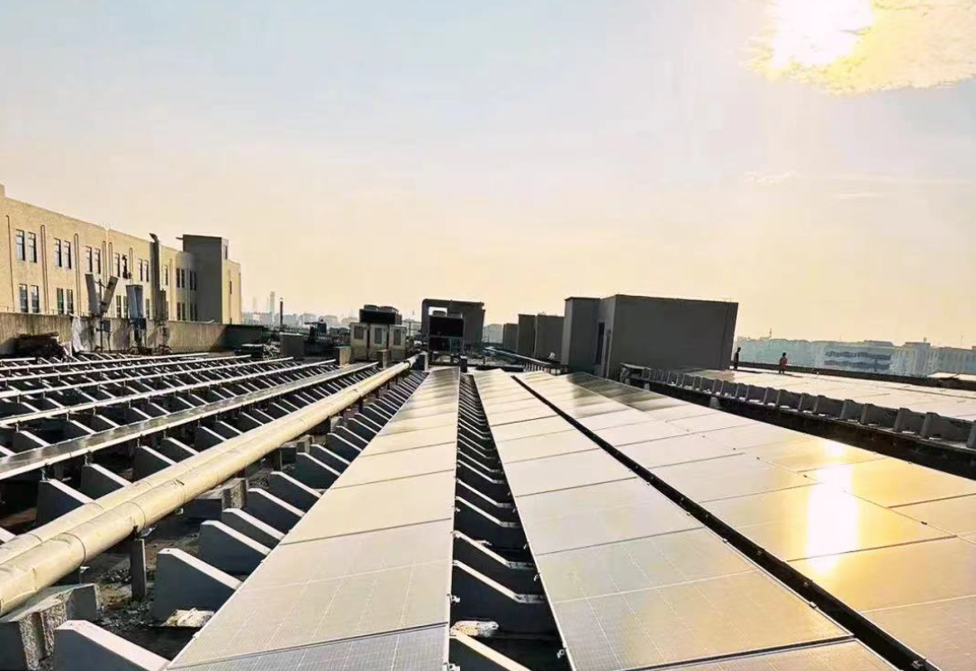 星空體育鋰電3.4MWp分布式光伏發(fā)電項(xiàng)目并網(wǎng)成功